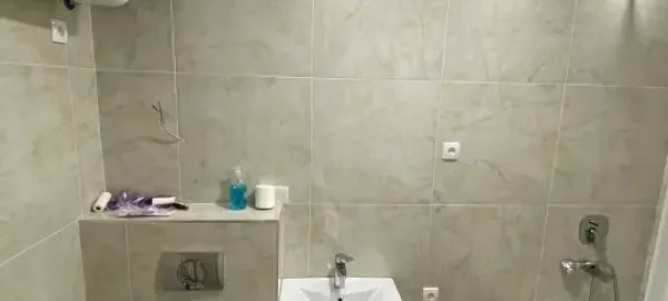 Kompletno završena adaptacija: nove pločice - kupatilo 8