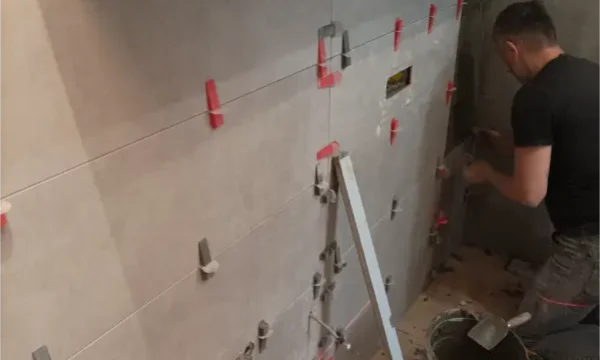 Postavljanje plocica u kuhinji 2 - radovi u toku